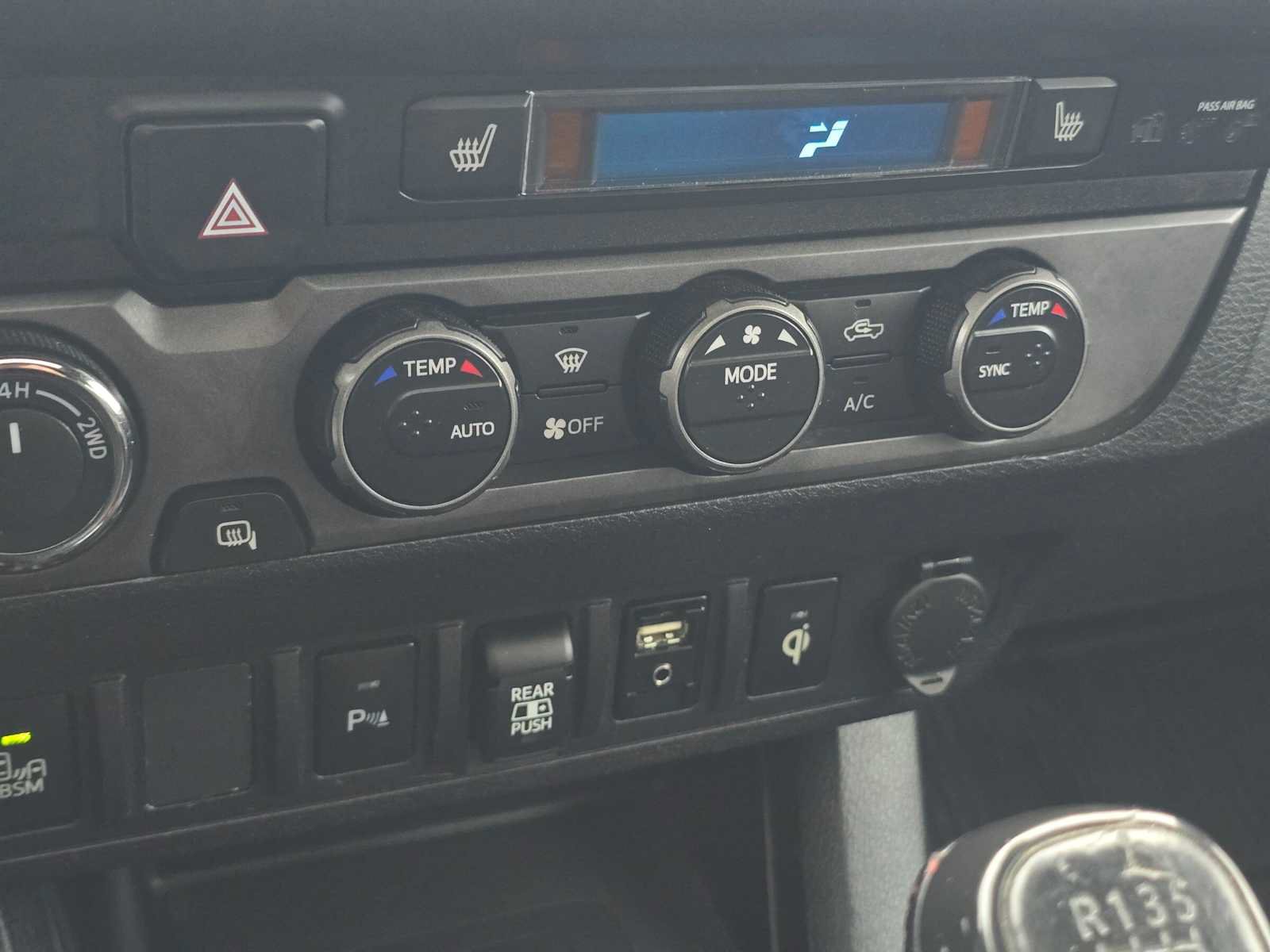 Used 2019 Toyota Tacoma TRD Pro AWD/4WD image 27