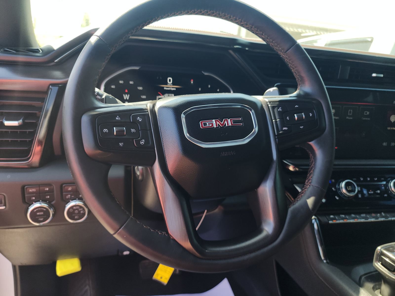 Used 2023 GMC Sierra 1500 AT4 w/ Technology Package AWD/4WD image 10