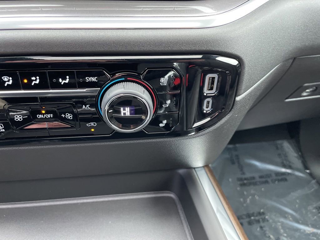 New 2026 Chevrolet Silverado 2500 High Country w/ High Country Premium Package image 22