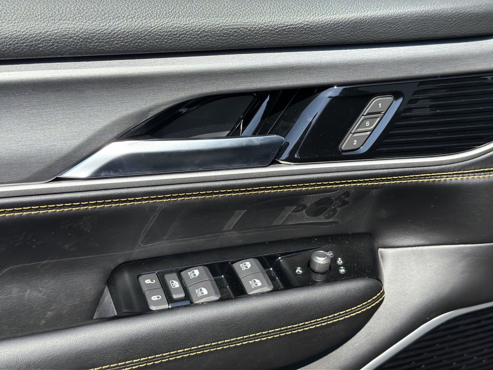 New 2026 Jeep Grand Wagoneer 4WD image 15