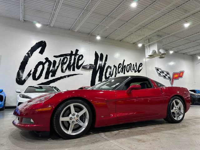Used 2005 Chevrolet Corvette Coupe w/ Preferred Equipment Group RWD image 20