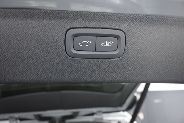 Used 2026 Volvo XC90 B6 Plus w/ Protection Package Premier AWD/4WD image 24
