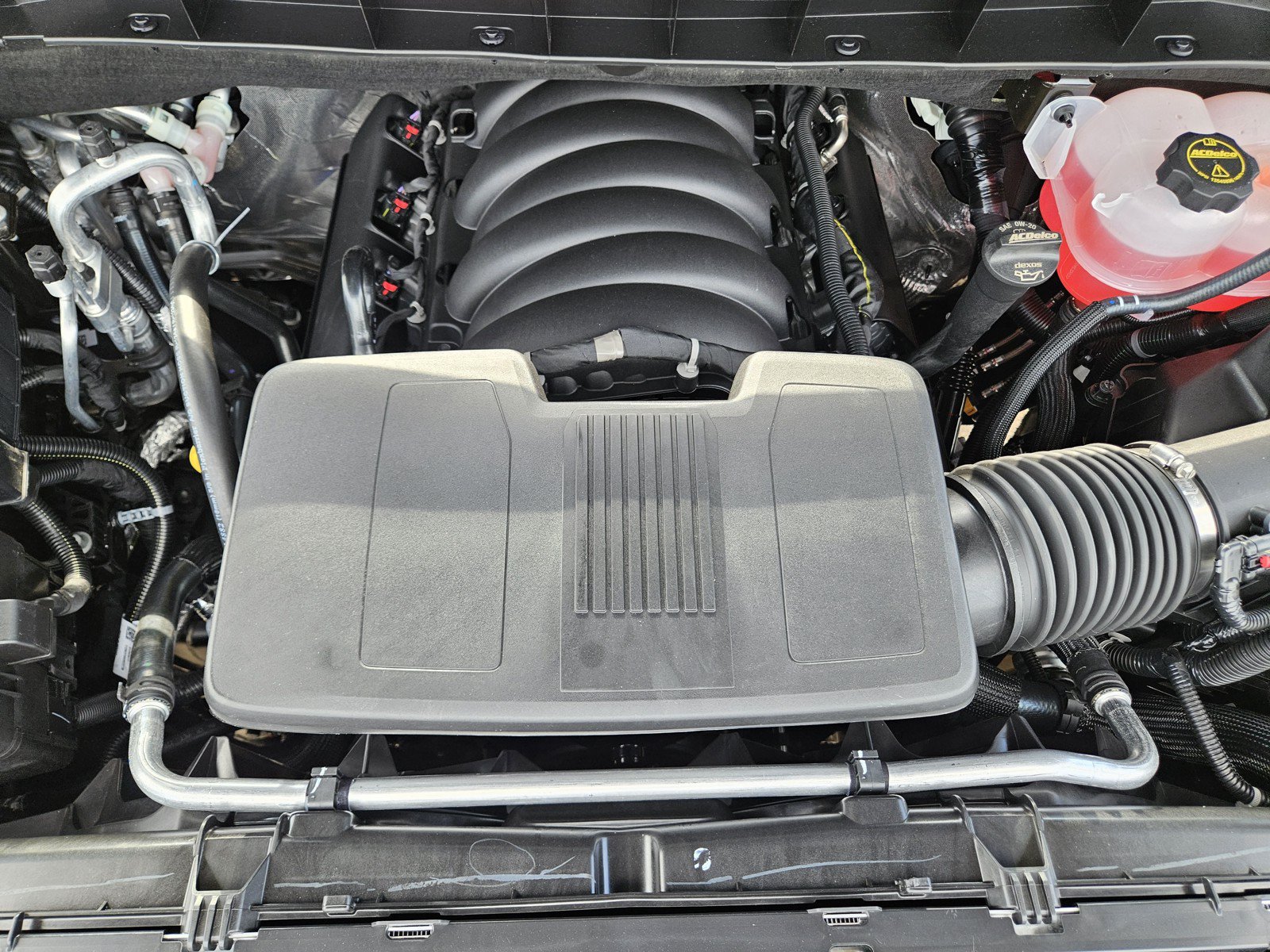 New 2026 GMC Yukon AT4 w/ AT4 Premium Plus Package AWD/4WD image 23
