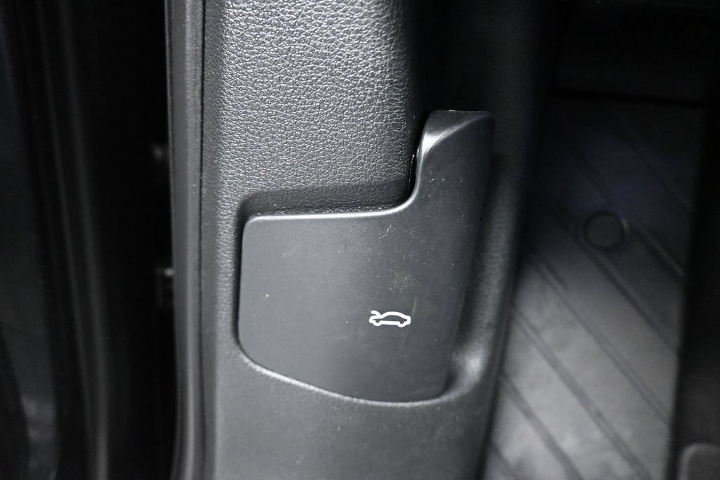 Used 2022 Audi Q5 2.0T Premium AWD/4WD image 29