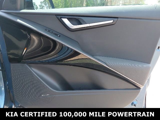 Certified 2025 Kia Niro SX FWD image 26