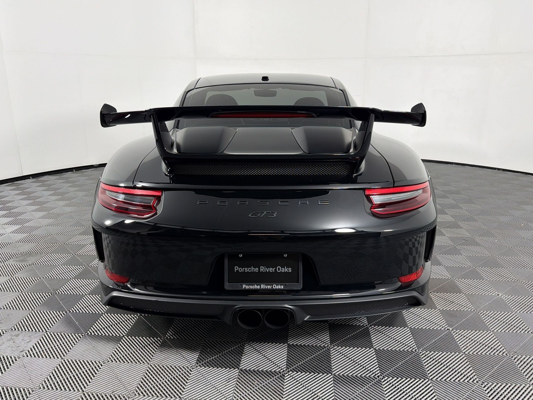 Certified 2019 Porsche 911 GT3 RWD image 10
