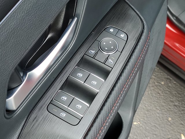Certified 2026 Nissan Kicks SR FWD image 19