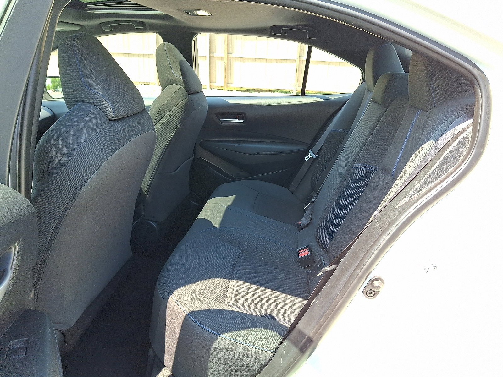 Used 2021 Toyota Corolla SE w/ SE Premium Package FWD image 11