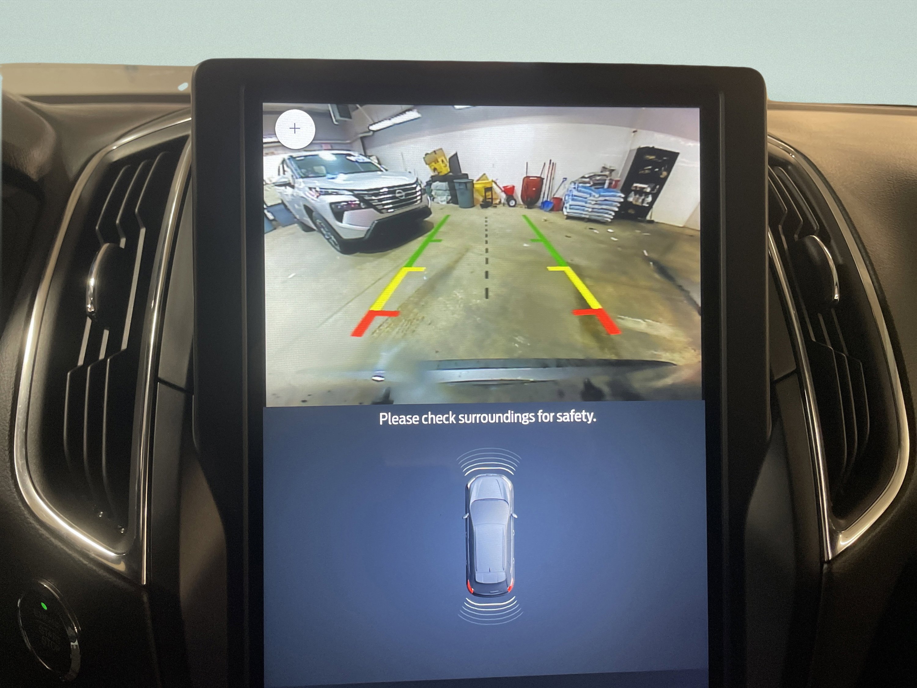 Used 2024 Ford Edge Titanium image 20