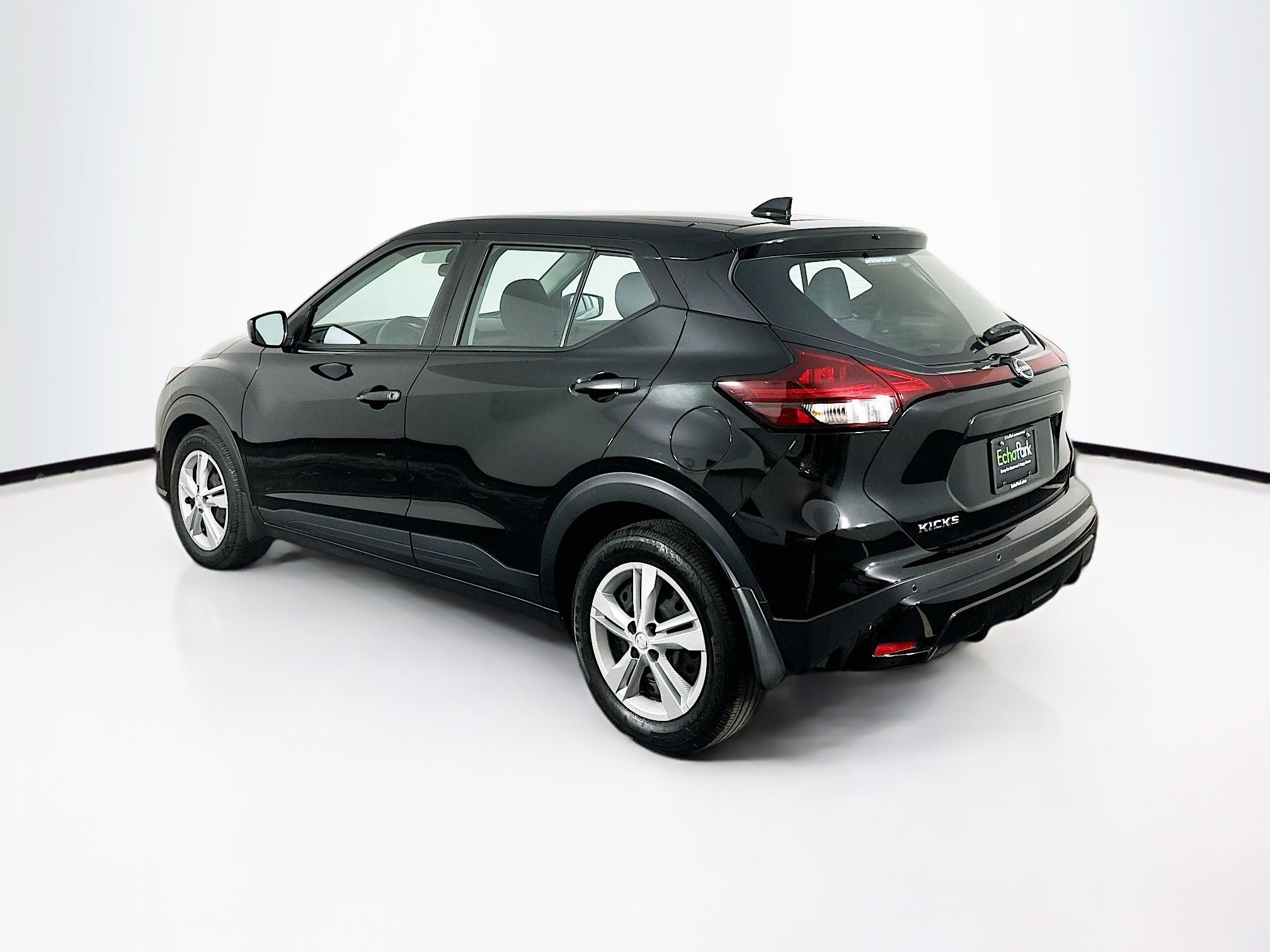 Used 2024 Nissan Kicks S image 5
