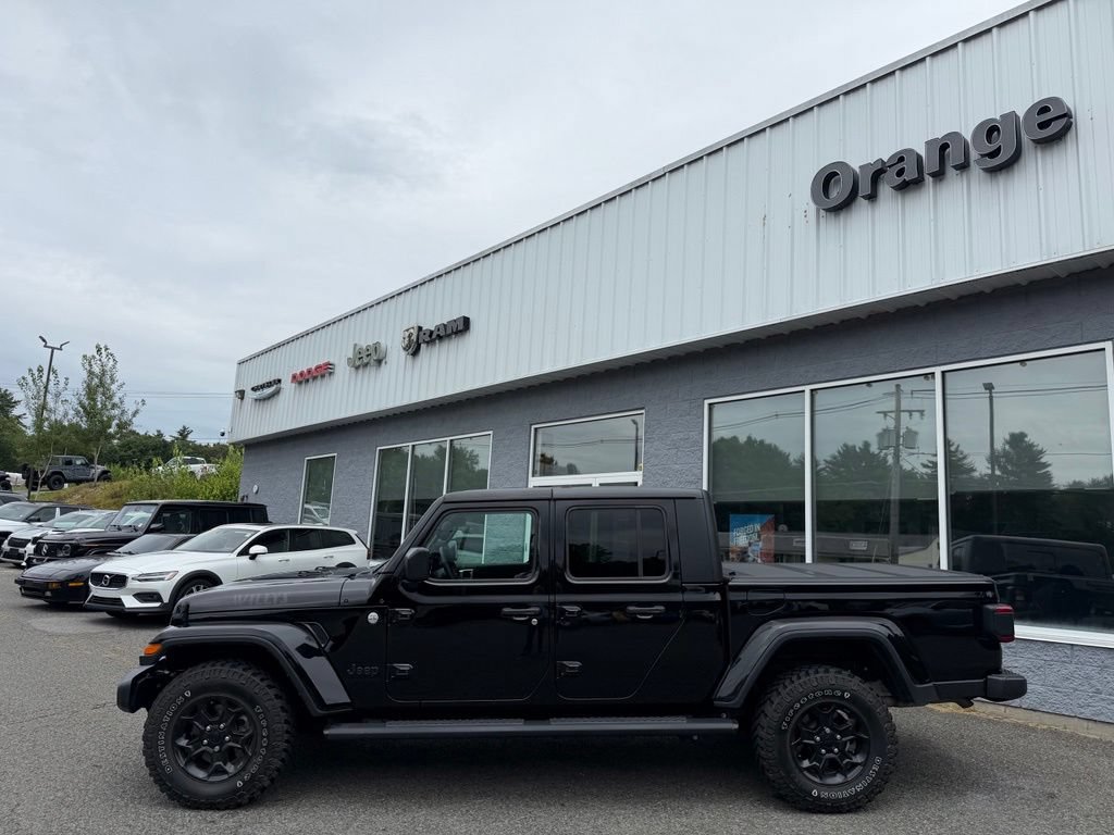 Used 2023 Jeep Gladiator Sport AWD/4WD image 5