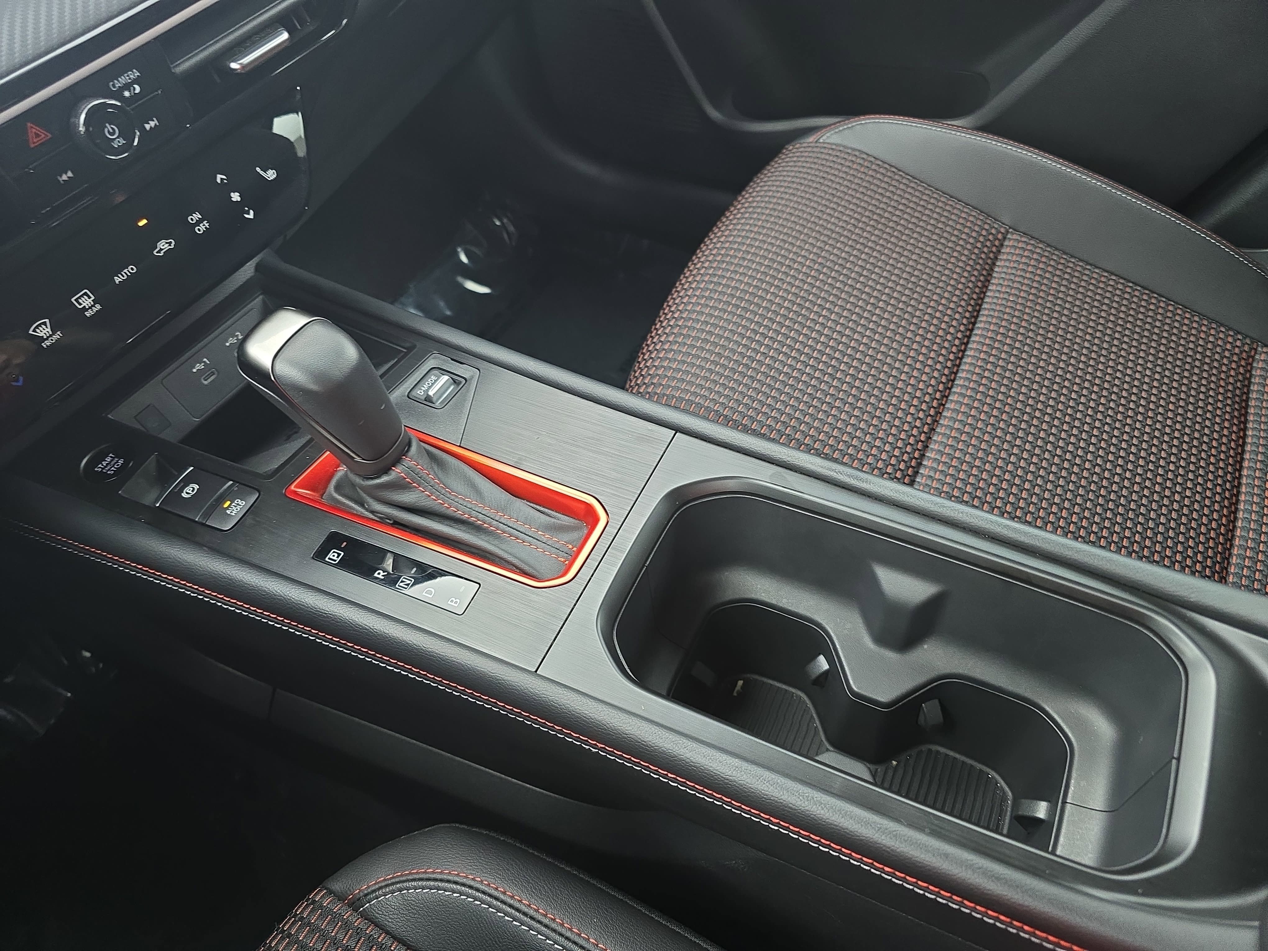 Certified 2025 Nissan Kicks SR w/ SR Premium Package FWD image 24