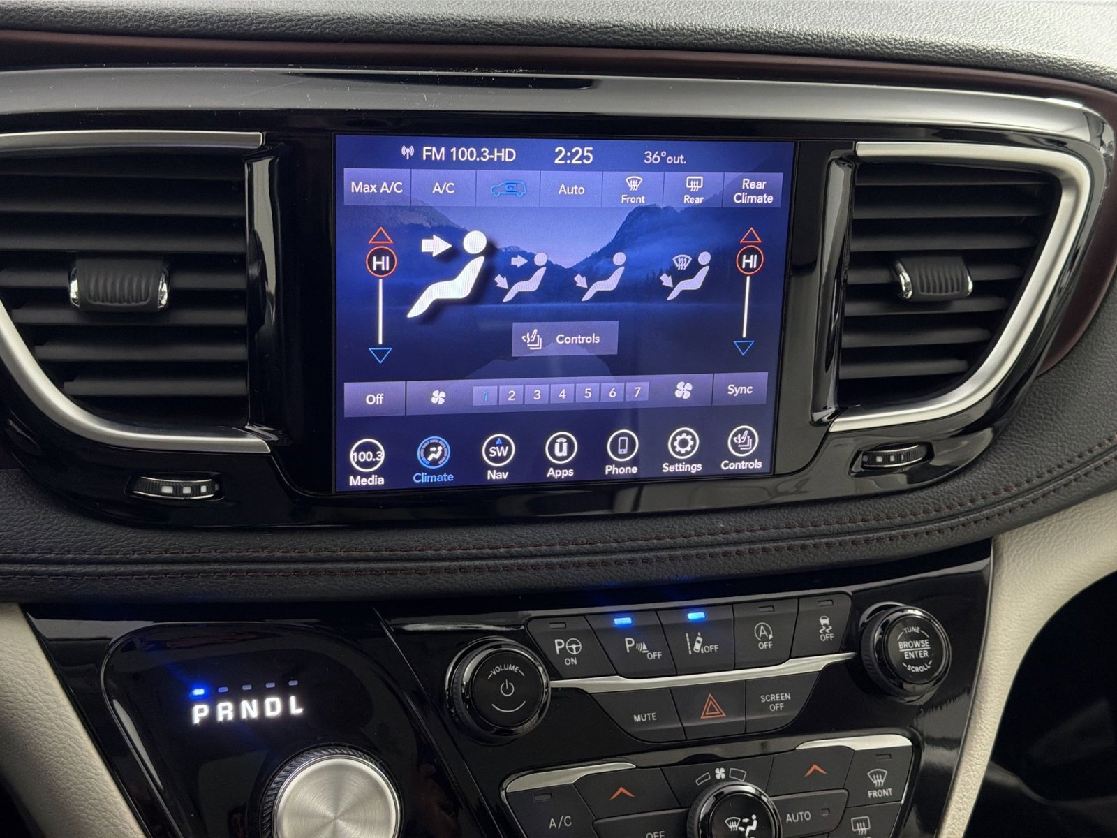 Used 2019 Chrysler Pacifica Limited w/ Tire & Wheel Group image 21