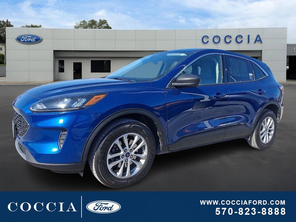 Certified 2022 Ford Escape SE w/ Cold Weather Package image 1