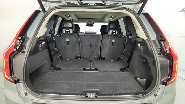 New 2026 Volvo XC90 B6 Plus w/ Protection Package Premier AWD/4WD image 42