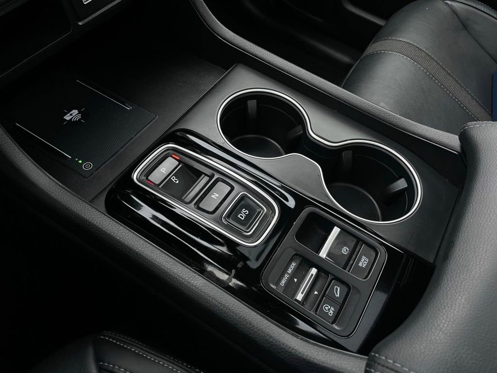 Certified 2025 Honda Pilot Touring image 20