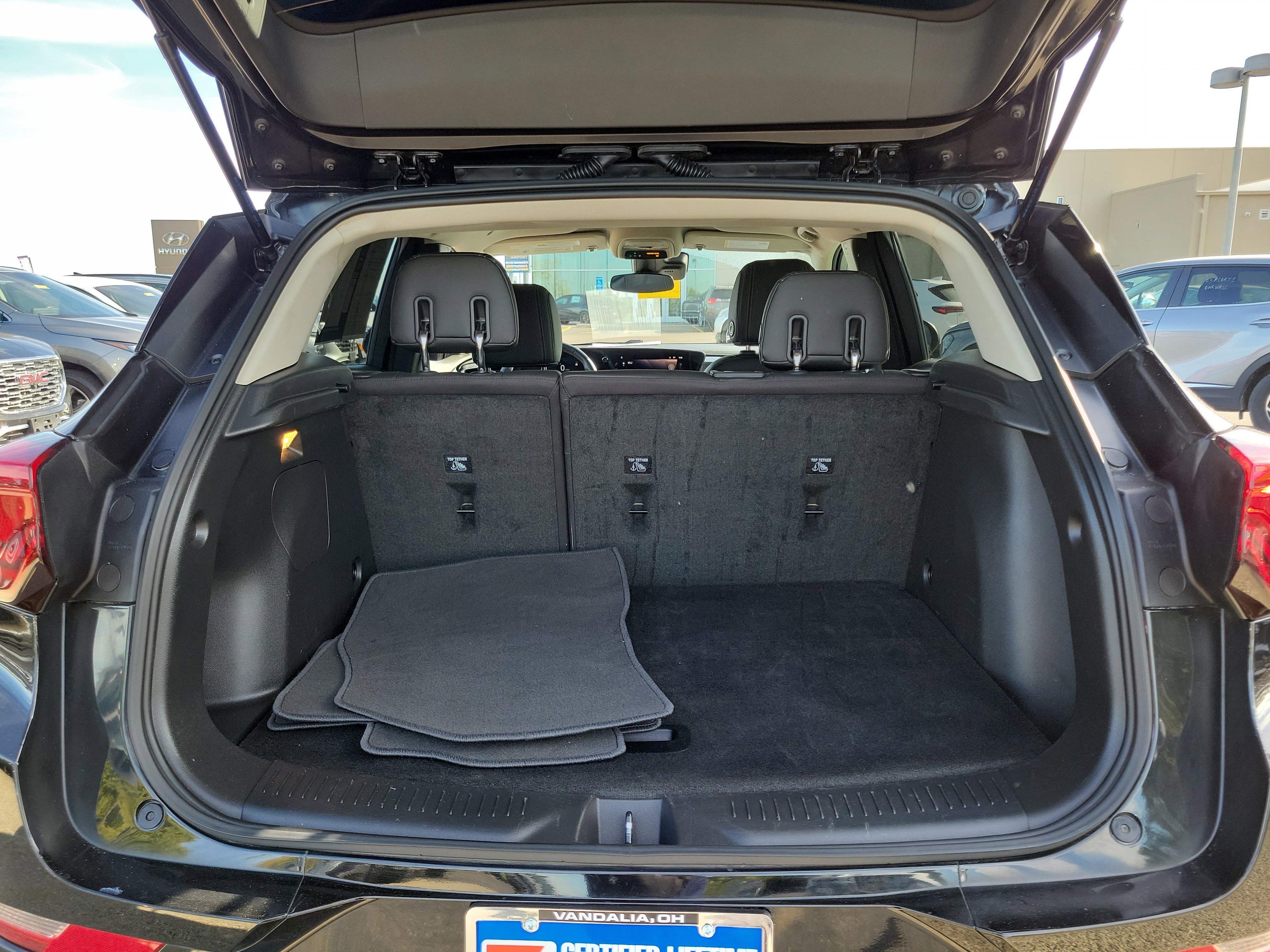 Used 2024 Buick Encore GX Sport Touring w/ Comfort Package image 8