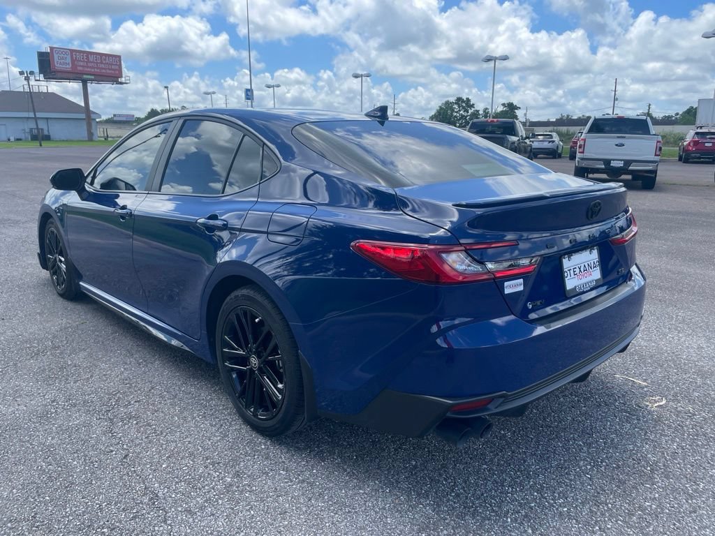 Used 2025 Toyota Camry SE w/ Convenience Package FWD image 10