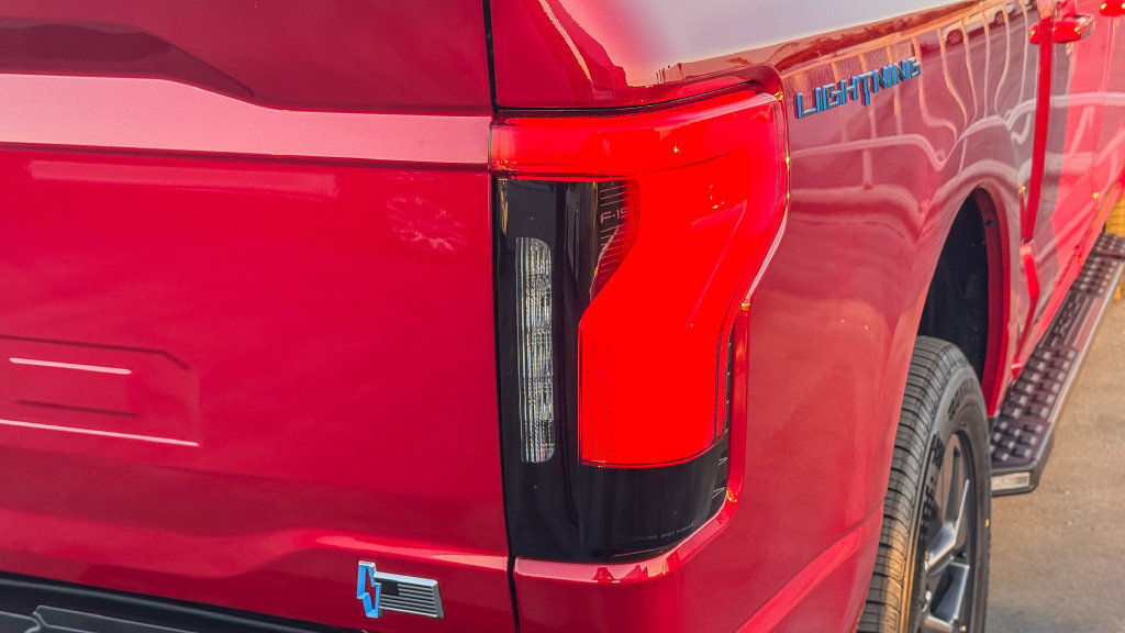 Used 2023 Ford F150 Lightning XLT w/ Equipment Group 312A High AWD/4WD image 10