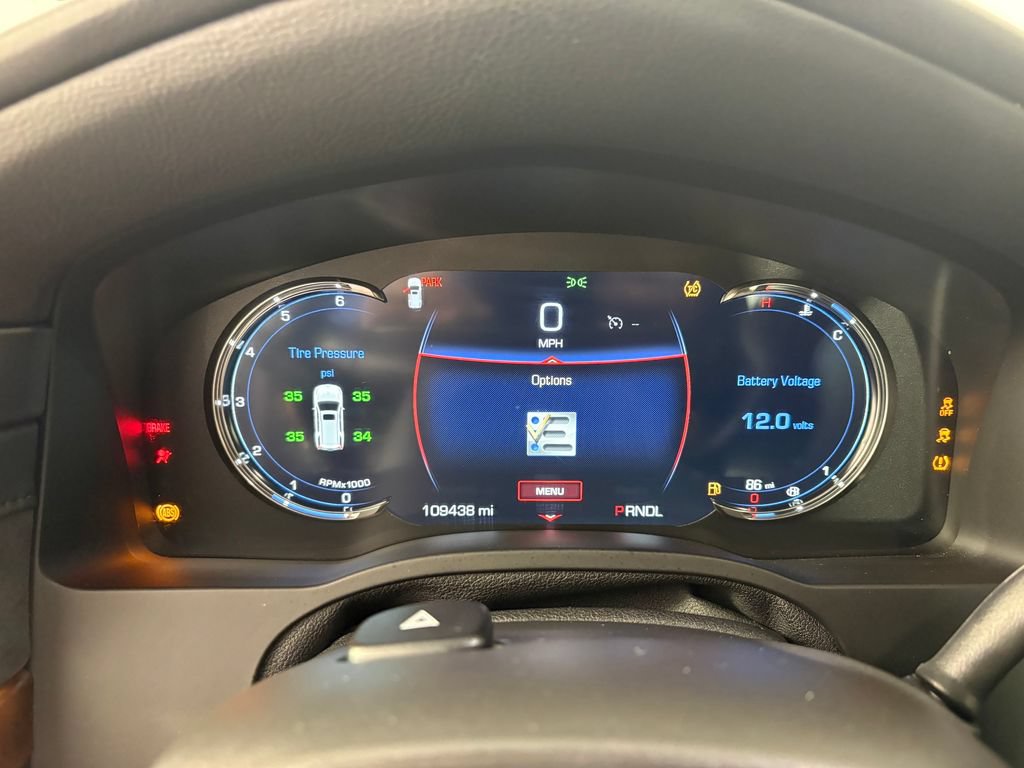 Used 2018 Cadillac Escalade Premium Luxury AWD/4WD image 16
