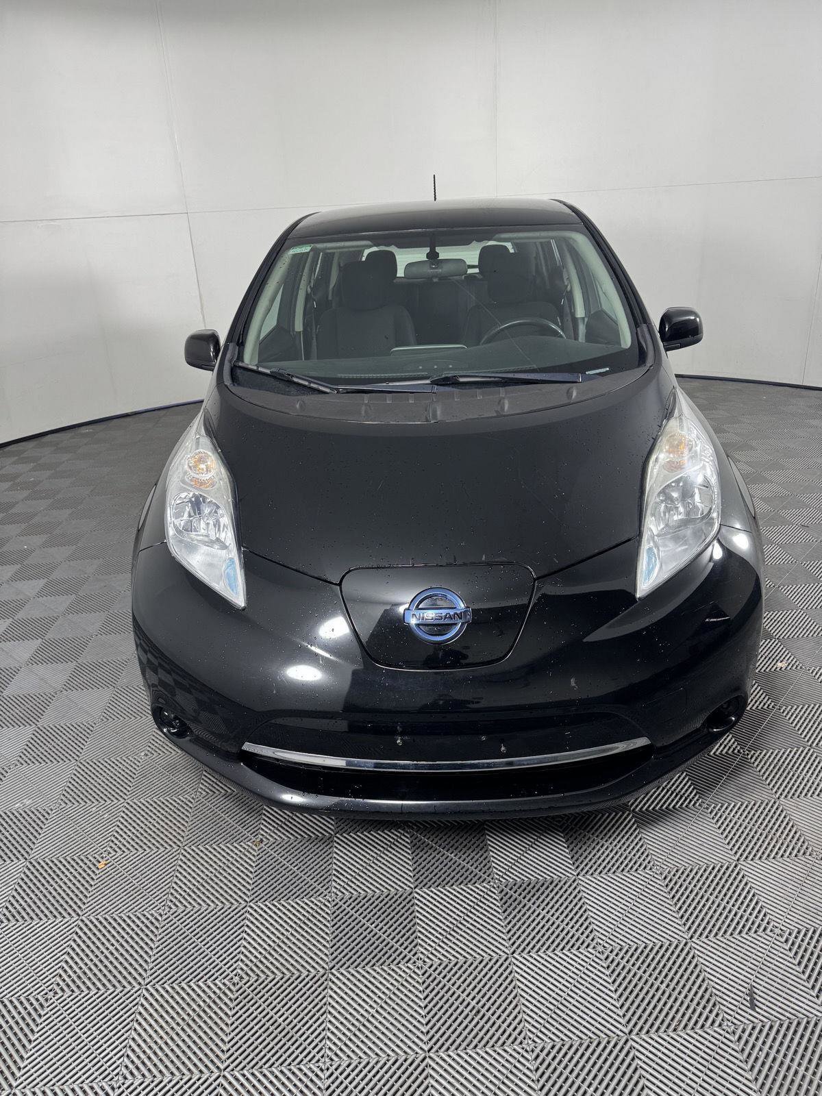 Used 2015 Nissan Leaf S w/ Charge Package image 3