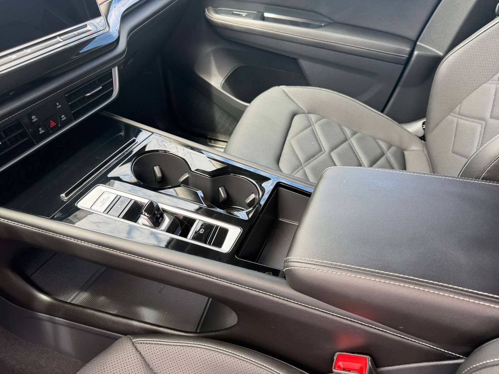 Used 2026 Volkswagen Atlas SE FWD image 43