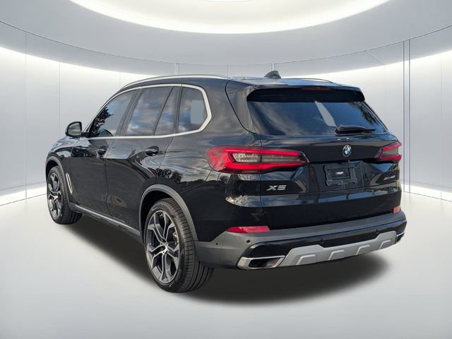 Used 2022 BMW X5 xDrive40i w/ Executive Package image 7