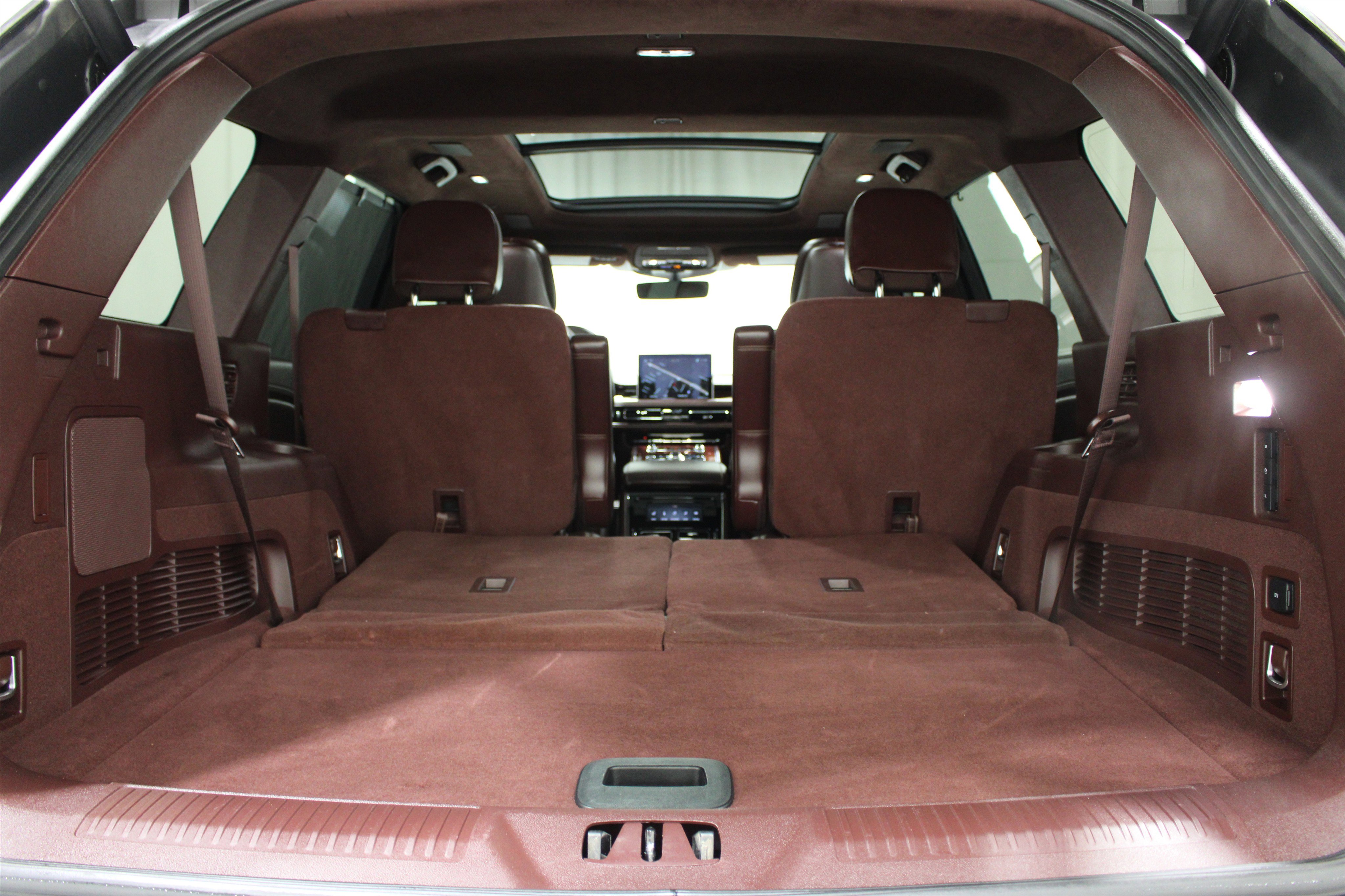 Used 2021 Lincoln Aviator Black Label w/ Class IV Trailer Tow Package image 25