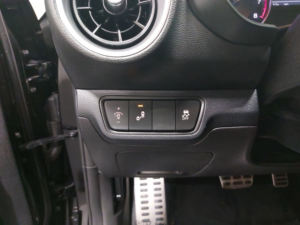 Used 2022 Kia Forte GT-Line image 26