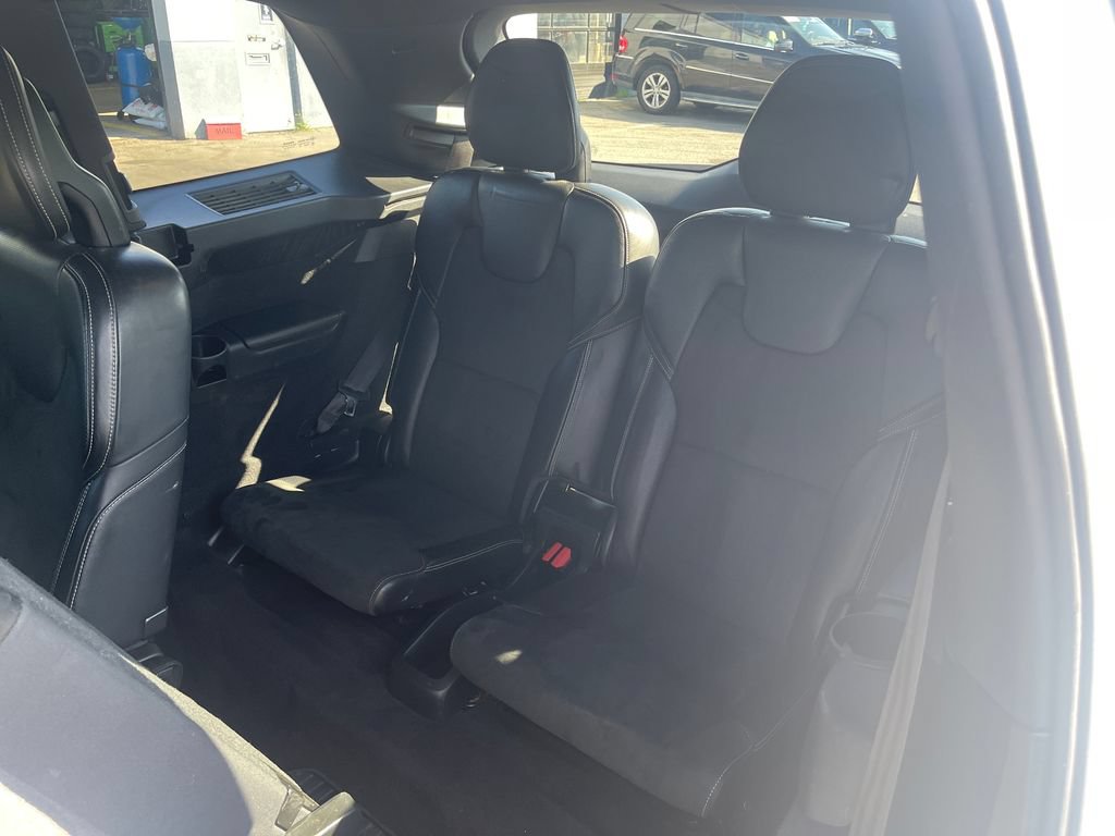 Used 2019 Volvo XC90 T6 R-Design w/ Advanced Package AWD/4WD image 16