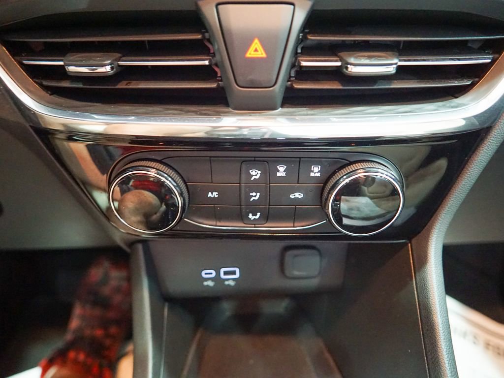 Used 2024 Buick Encore GX Sport Touring image 24