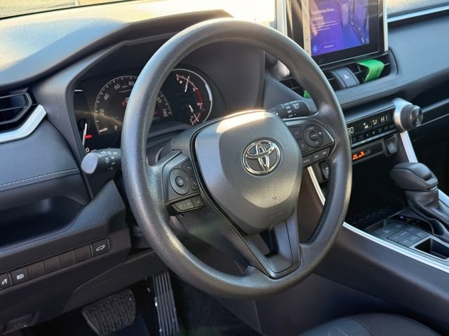 Used 2025 Toyota RAV4 XLE image 26
