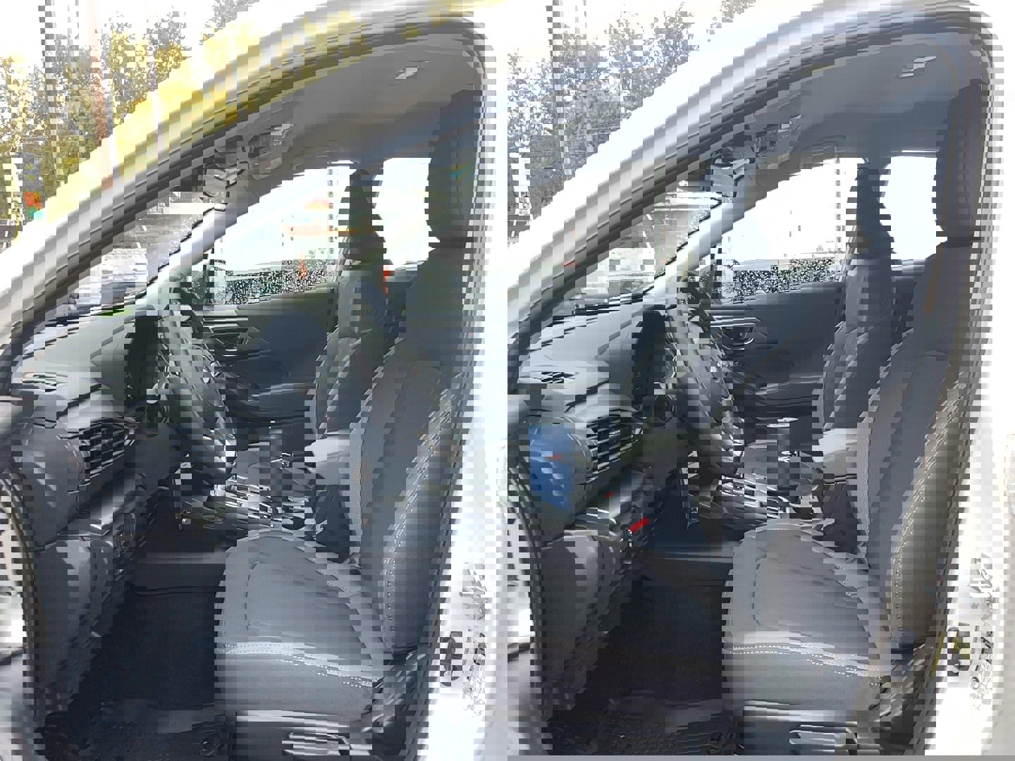 Used 2025 Subaru Impreza 2.0i image 23