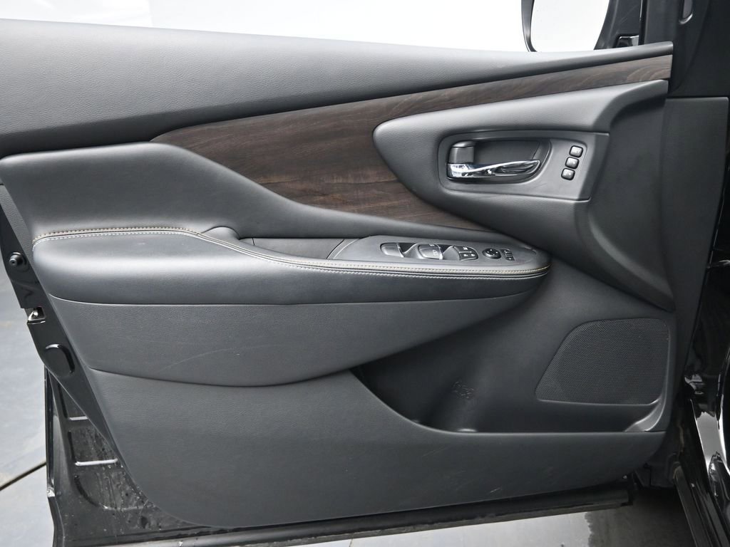 Used 2024 Nissan Murano Platinum AWD/4WD image 23