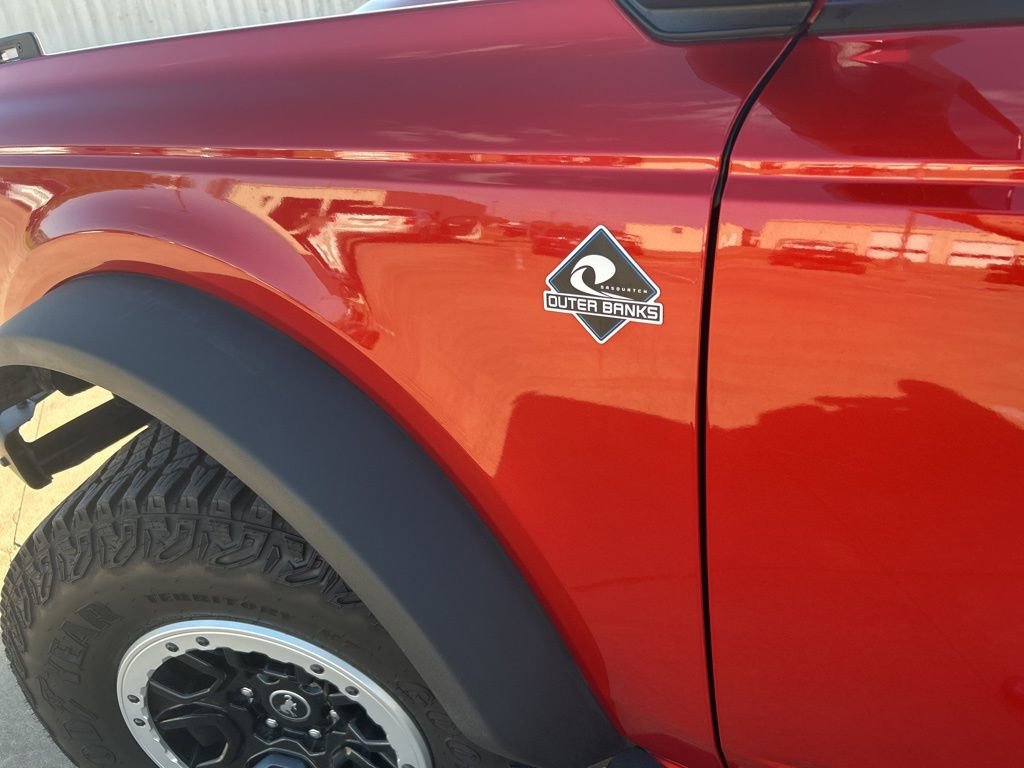 Used 2024 Ford Bronco Outer Banks w/ Sasquatch Package image 8