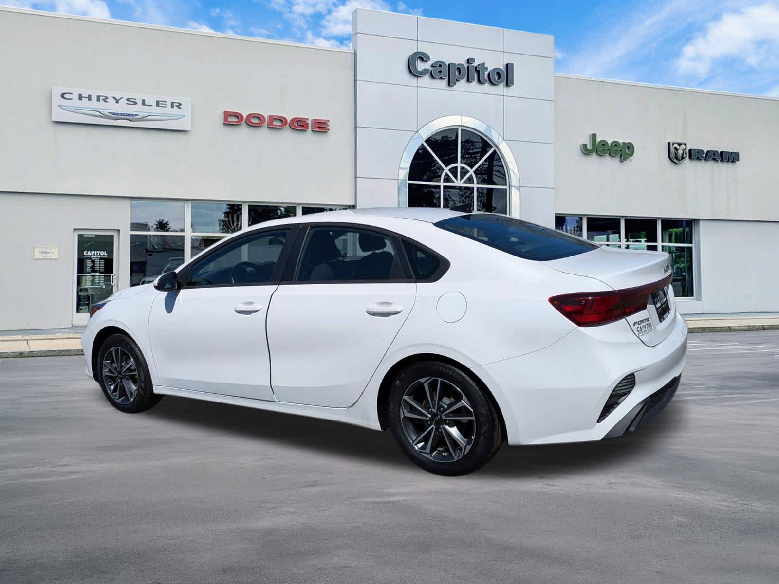 Used 2024 Kia Forte LXS FWD image 4