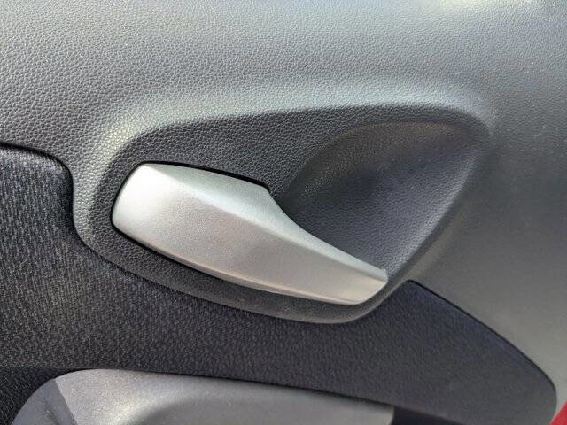 Used 2013 smart fortwo Coupe image 10