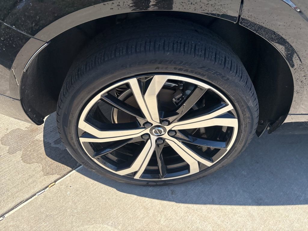 Used 2024 Volvo XC60 T8 Ultimate w/ Protection Package Premier image 13