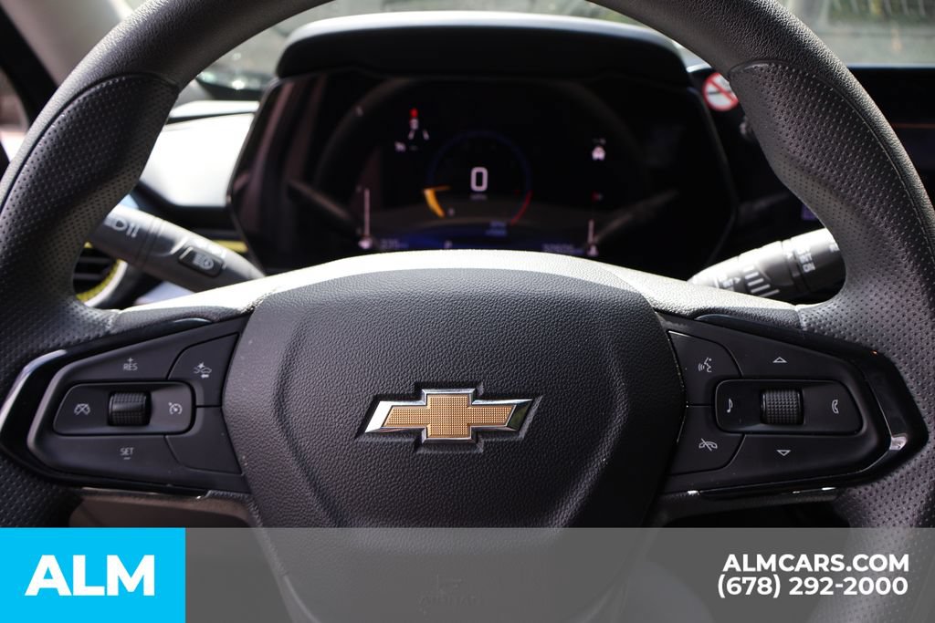 Used 2025 Chevrolet Trax LT FWD image 29