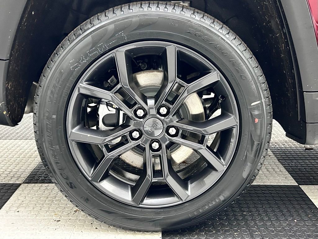 New 2025 Jeep Grand Cherokee L Limited image 7