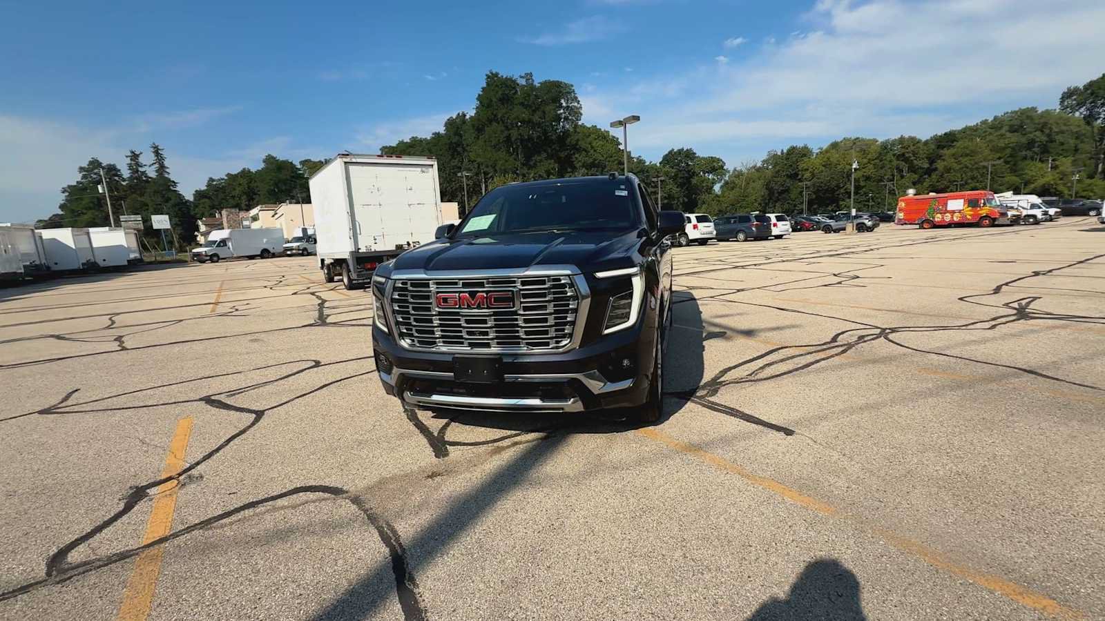 Certified 2025 GMC Yukon Denali AWD/4WD image 3