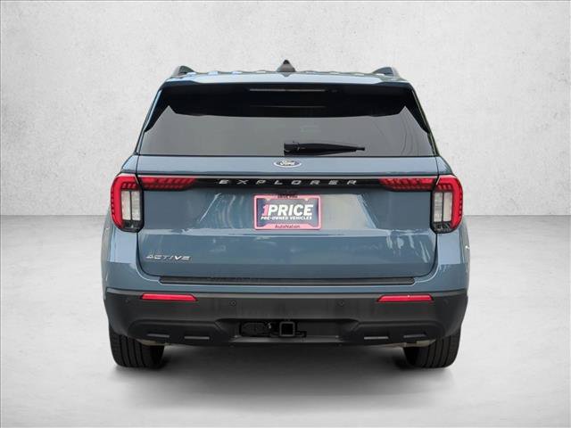 Used 2025 Ford Explorer Active RWD image 7