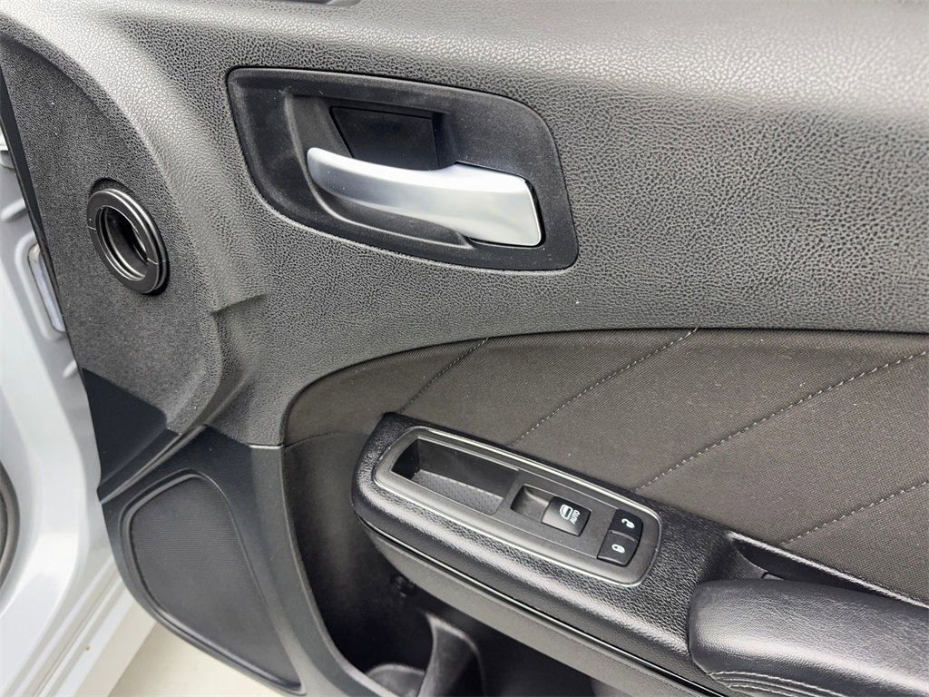 Used 2022 Dodge Charger R/T w/ Blacktop Package image 50