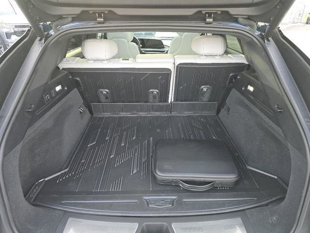 Used 2024 Cadillac Lyriq Sport image 19