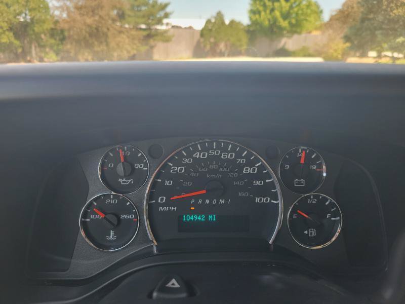 Used 2011 Chevrolet Express 3500 Extended RWD image 7