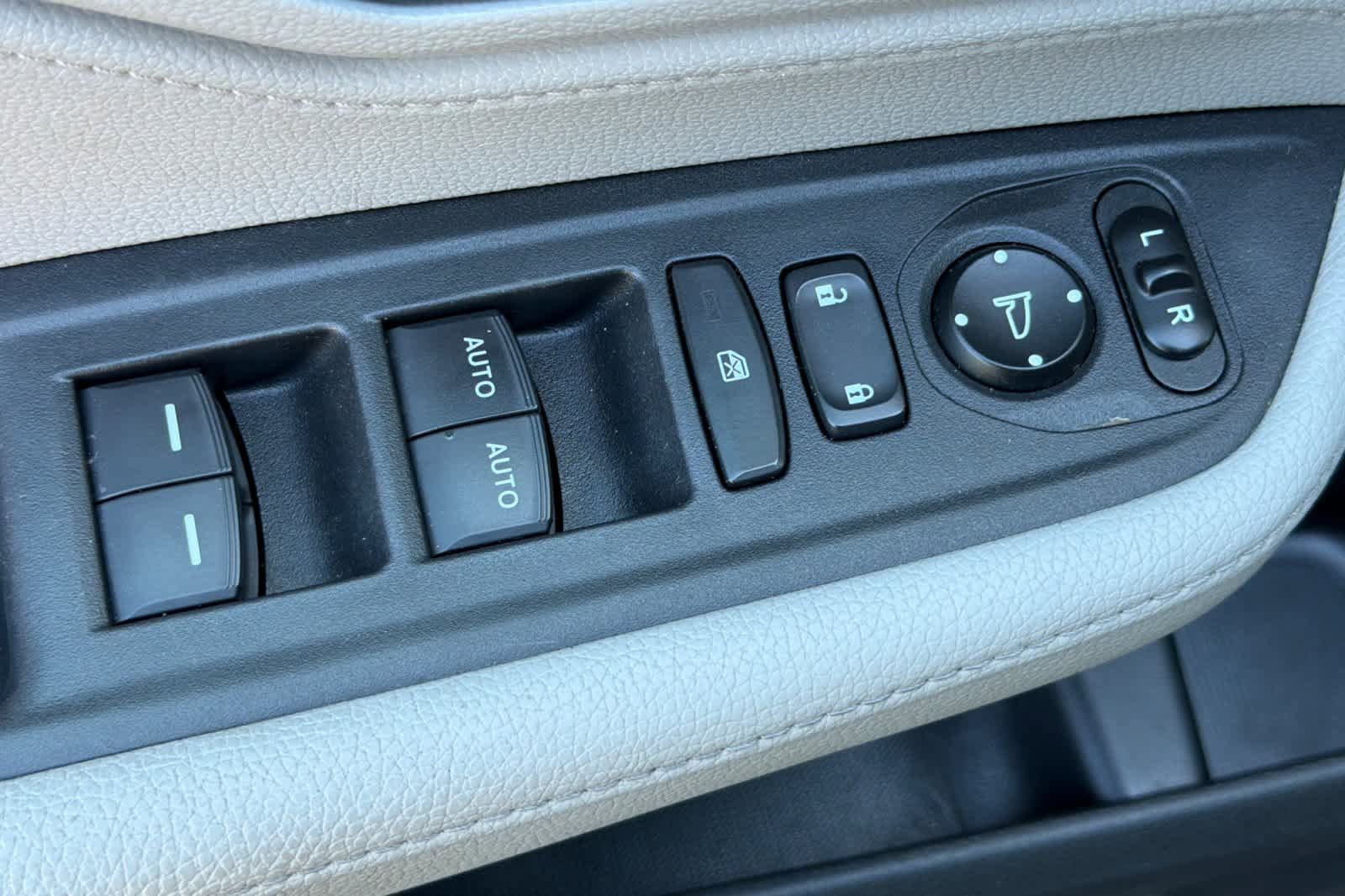 Used 2019 Honda Odyssey LX image 15