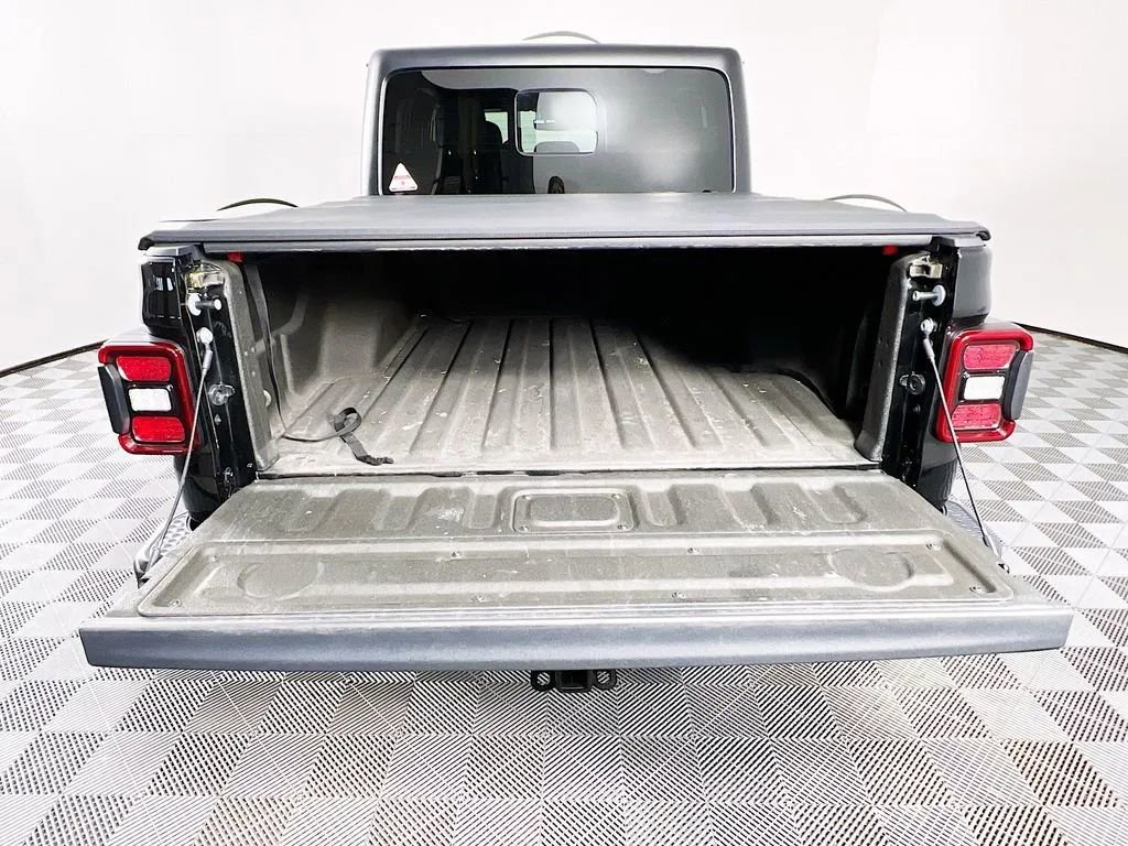 Used 2024 Jeep Gladiator Sport image 26