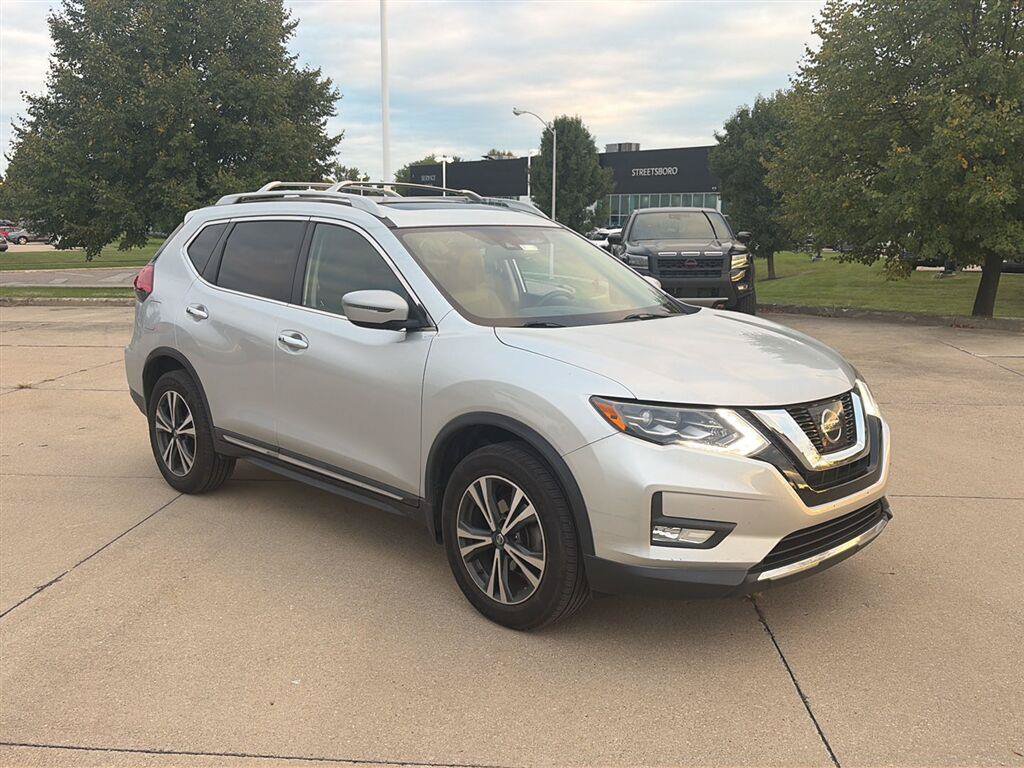 Used 2017 Nissan Rogue SL w/ SL Premium Package AWD/4WD image 7