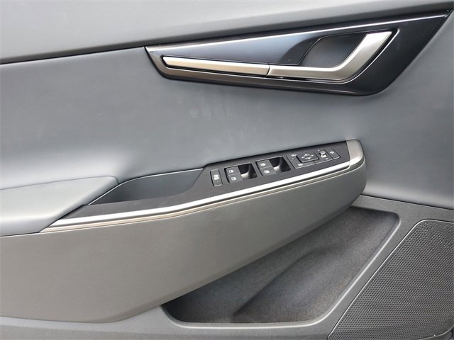 New 2025 Kia EV6 Light w/ Light LR Technology Package image 18