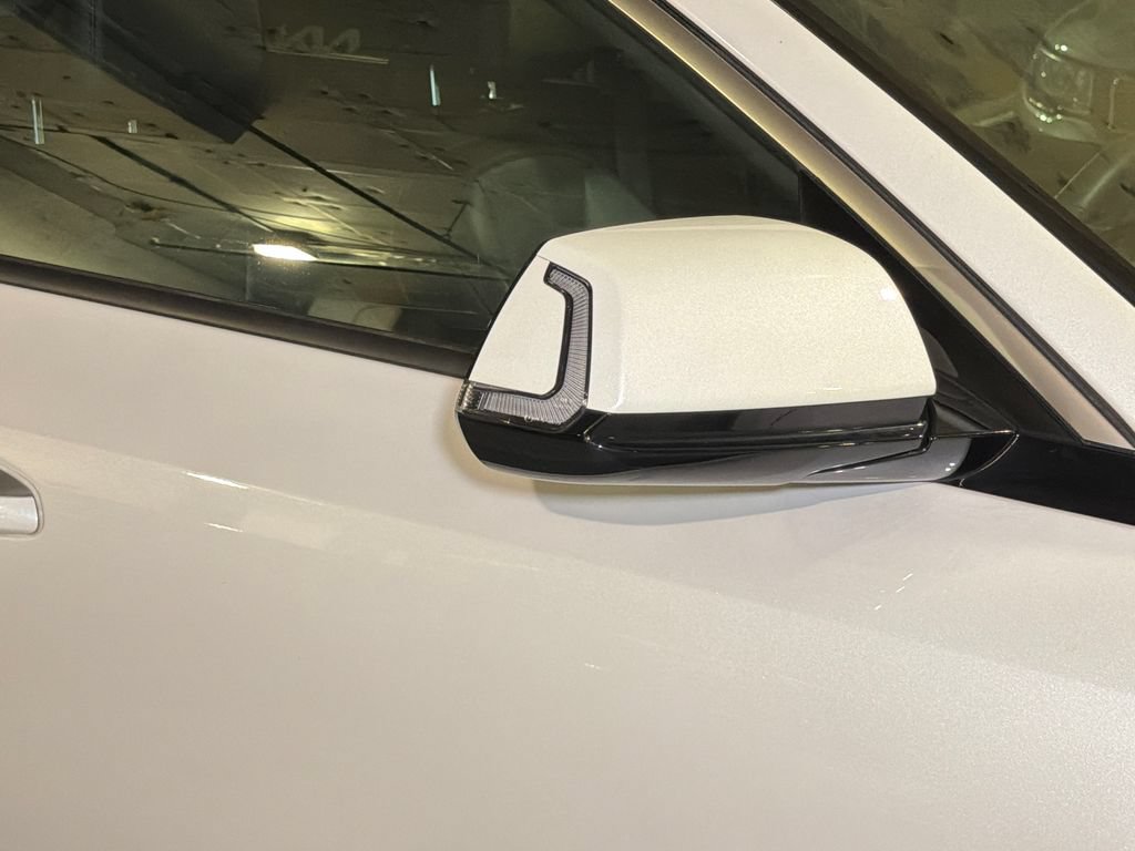 Certified 2023 Kia Niro Wave FWD image 9